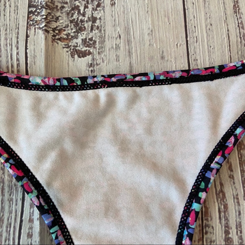 Fabletics Multicolor Racerback - Picture 6 of 11